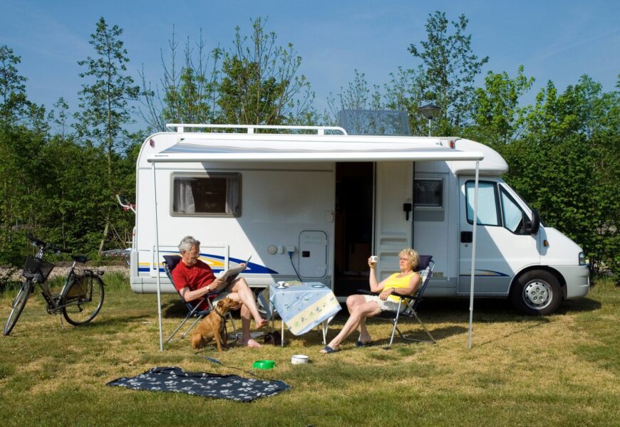 Wolność na kółkach: Dlaczego samochód kempingowy to więcej niż sposób podróżowania