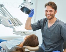 Dlaczego regularne wizyty kontrolne u dentysty są kluczowe dla zdrowia jamy ustnej?